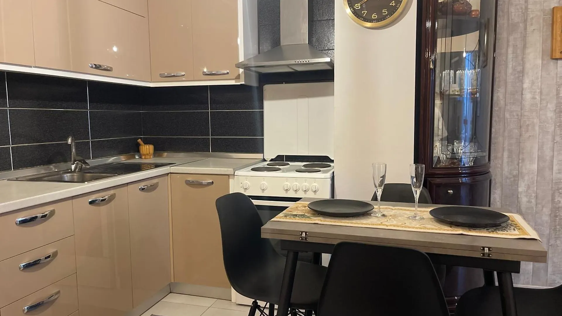 Loft Apartment Τίρανα